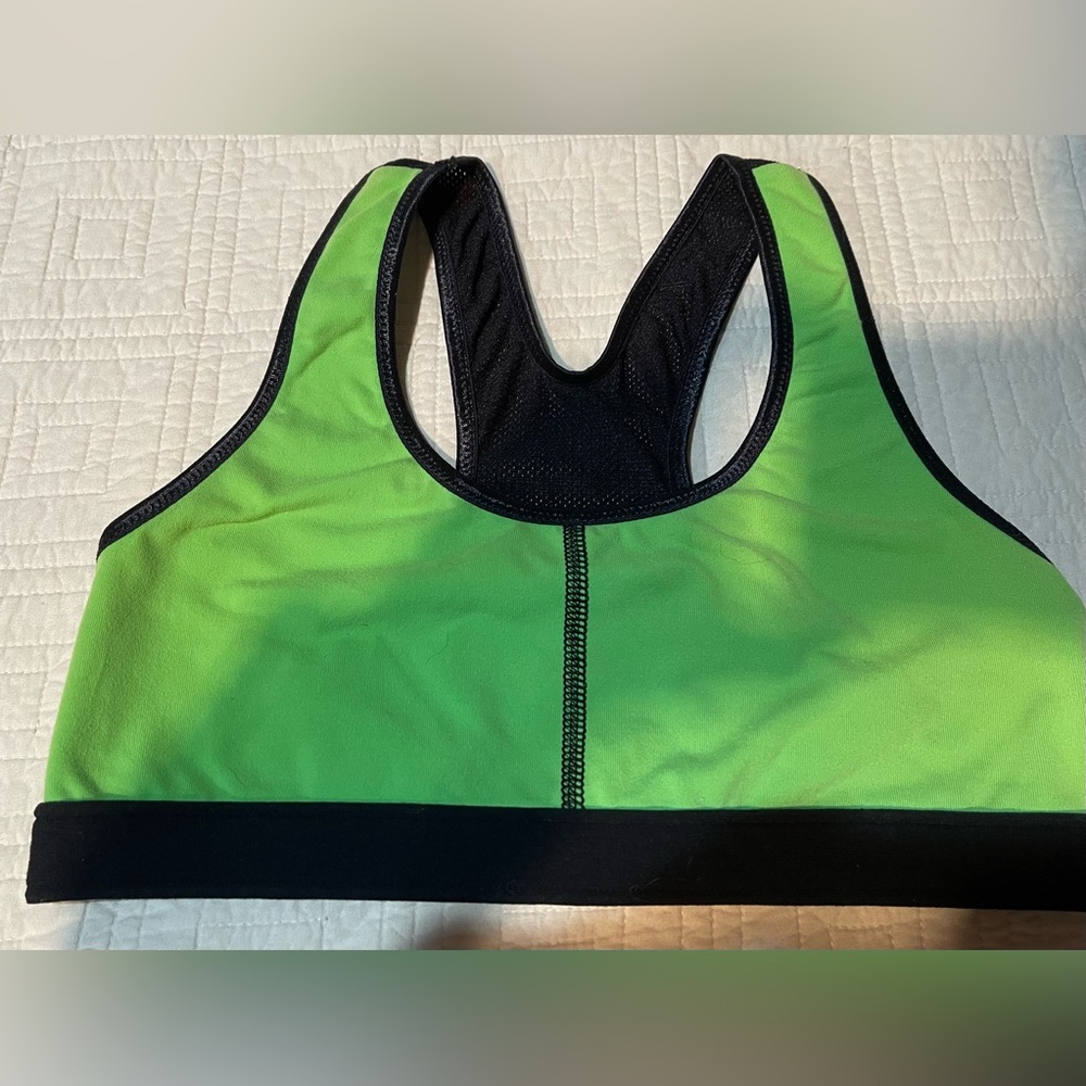 - Champion, sports bra.